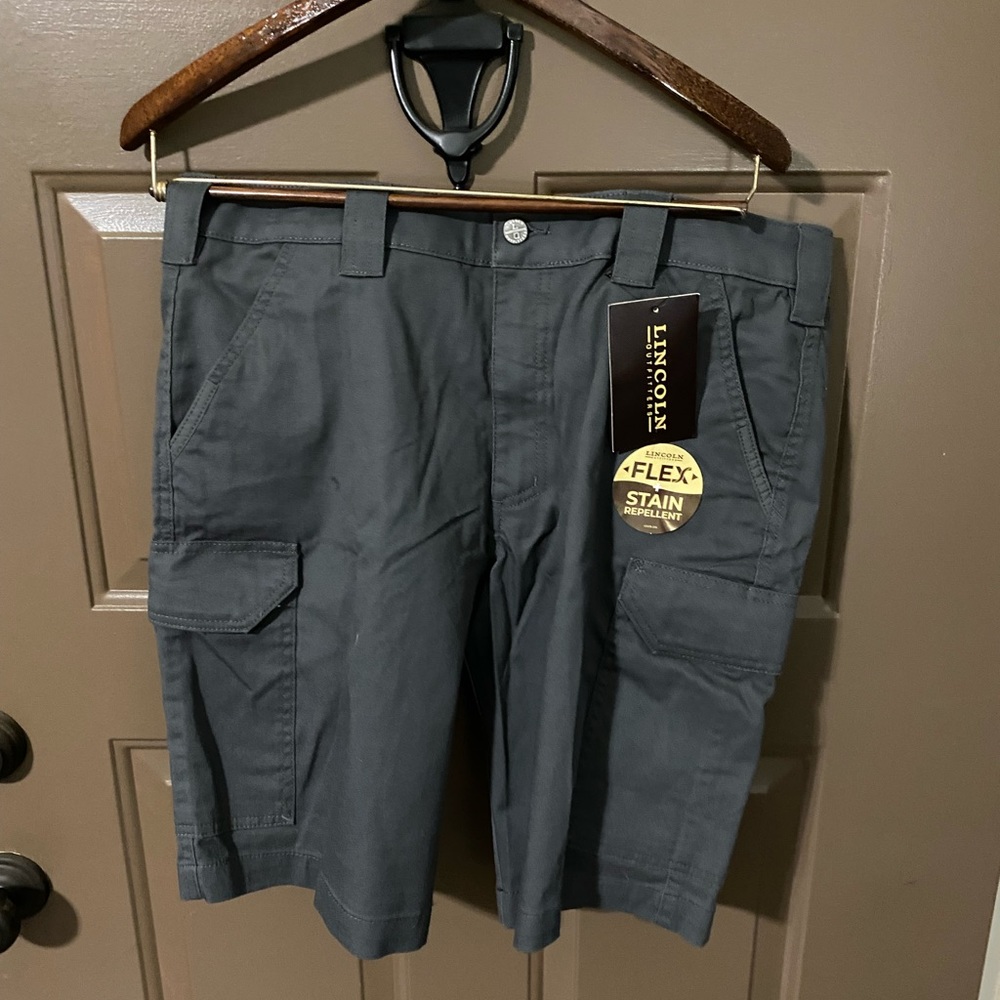 Lincoln Men’s Cargo shirt size 34